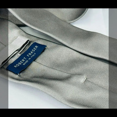 ロバートフレーザー　ネクタイの画像