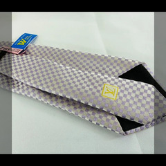 LOUIS VUITTON　ネクタイの画像