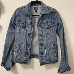 GAPのジャケットです！