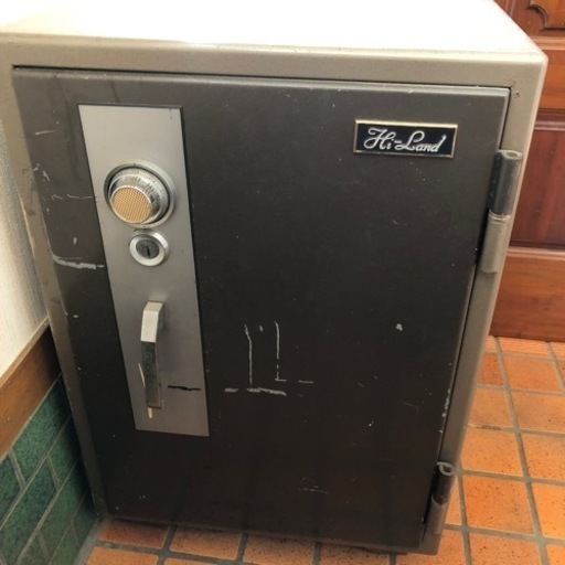 業務用　耐火金庫　ダイヤル式