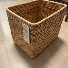 【中古/美品】大型バスケット　ラタンかご　グリーンｘナチュラル Amazon.co.jp: NJNEW ラタン収納ボックス 編みバスケット 36*26