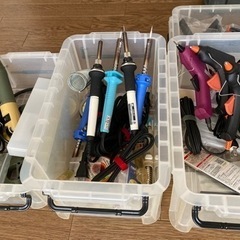 工具や配線パーツなど