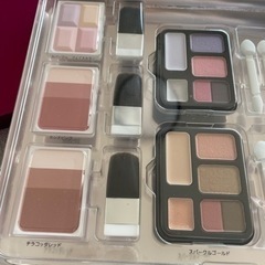 【売切れました】ノエビア　メイクアップキット　秋の画像