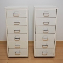 A : IKEA　キャスター付引出し 2台セット