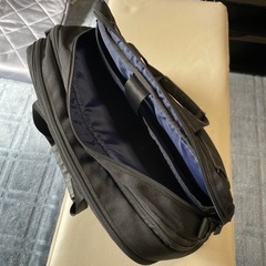 収納力、3ウェイ使用のバッグの画像