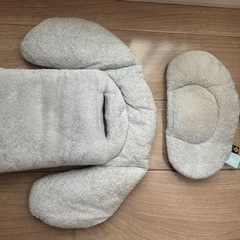 【値下げしました】コンビ　クルムーブスマートISOFIX チャイルドシートの画像