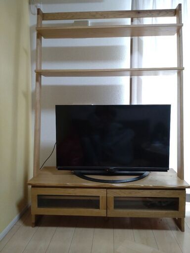 再値下げ！おしゃれな飾り棚付きテレビ台です