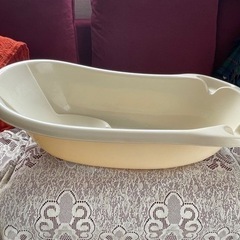 ベビーバスを差し上げる