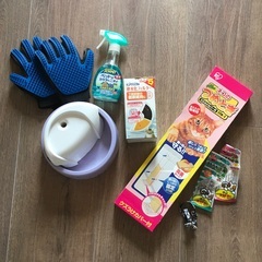 猫用品いろいろ 給水器、またたび、爪研ぎ