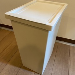 ゴミ箱　ホワイト　
