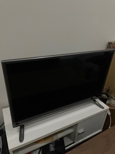 32型テレビ/テレビ台/机セット(バラ売りも可能)