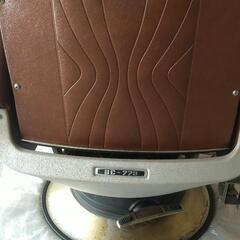 床屋、美容室、サロン用チェアー椅子の画像