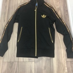 アディダス　ジャージ　xsサイズ