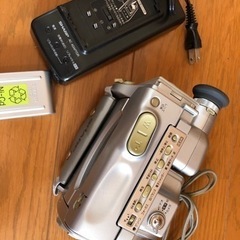 【受け渡し者決定】シャープ　8ミリビデオカメラ　ジャンクの画像