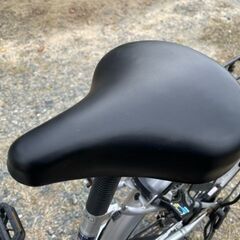 ママチャリ　24インチ　シルバー　ワイヤー錠付きの画像