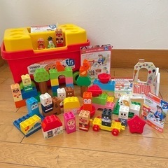 美品 全部揃ってます アンパンマン  ブロックラボ ワゴン