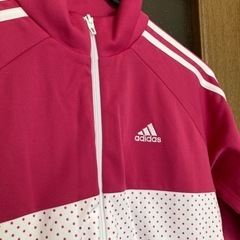 新品　adidas ジップアップの画像