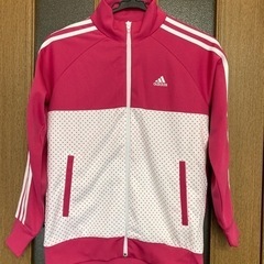 新品　adidas ジップアップの画像