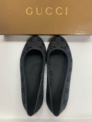 GUCCIフラットシューズ