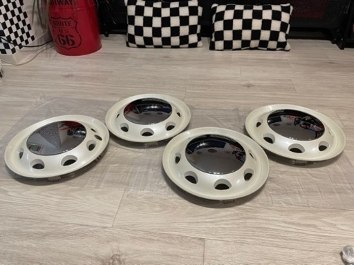 ホイールカバー　4枚セット　美品