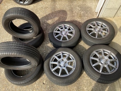 夏タイヤ195/65/R15セット