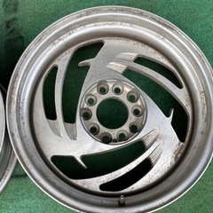 Boyds17×8J 120.65/127/5 2本の画像