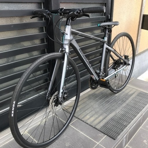 【超美品】BIANCHI ( ビアンキ ) ROMA ( ローマ ) 3 クロスバイク マットダークグレー 50