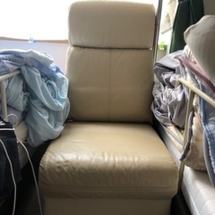 3人掛けソファ、真ん中テーブルになります。の画像