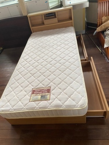 綺麗なベッド