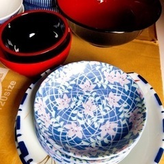 食器売り切りの画像