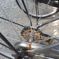 自転車 銀色2の画像