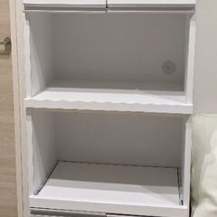 「小柄さんのための食器棚」高さ150
