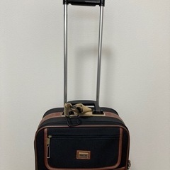 スーツケースの画像