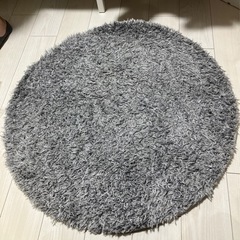 ニトリ　円方ラグマット　