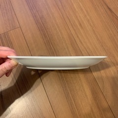 キティーちゃんのお皿の画像