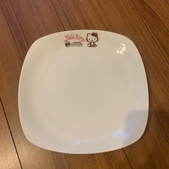 キティーちゃんのお皿
