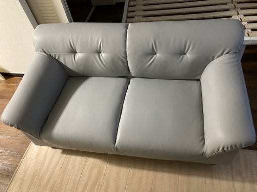 ⭐︎美品⭐︎2人掛けソファ　グレー(水色に近いです)18日午前中までに取りに来てくださる方！