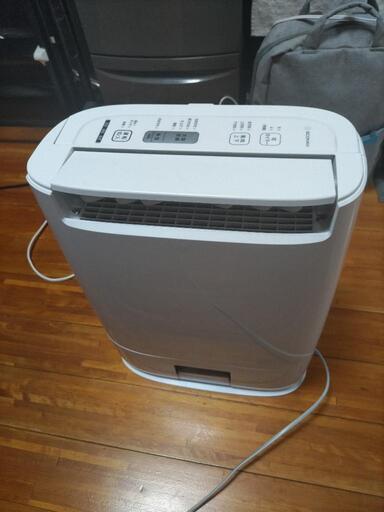 【取引中】パナソニック　除湿機　2019年製