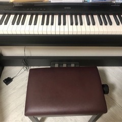 YAMAHA 電子ピアノ 譜面台、イス付き