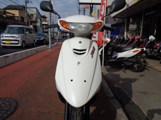 NO.4645　ＪＯＧ ＤＸ （ＳＡ５６Ｊ）　水冷４サイクルエンジン　フューエルインジェクション車　ディスクブレーキ　キャストホイール　リヤボックス付き　ホワイト　☆彡 NO.4645 JOG DX （SA56J） 水冷4サイクルエンジン