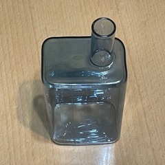 新品未使用 hunt9 ブルー ガラス一輪挿し 新品未使用ですが購入時より細かい傷ありの画像