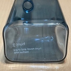 新品未使用 hunt9 ブルー ガラス一輪挿し 新品未使用ですが購入時より細かい傷ありの画像