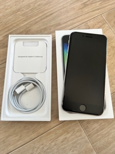 iPhone SE3 ホワイト　128GB