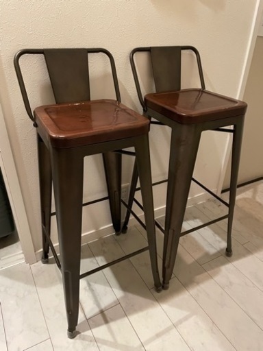 インダストリアルなハイスツール2脚セット