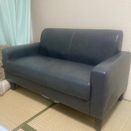 ※取引決定　二人掛けソファ　ブラック仕様少なめ！