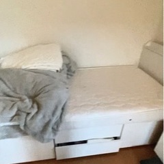 ニトリ　ベッド　シングル　収納付き