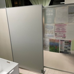 パーテーション2枚+スライドドアの画像