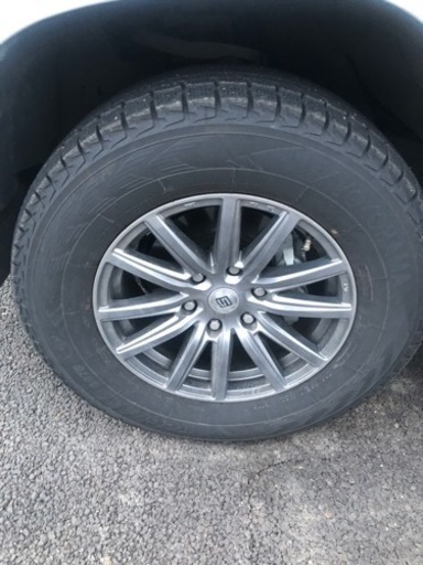 5月末までの帯広引き取り限定　ハイラックス　スタットレスタイヤ　ホイール付き