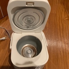 ニトリ　炊飯器　3合　一人暮らしにぴったりの画像