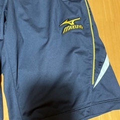 ミズノ　ハーフパンツＭサイズ　紺色の画像